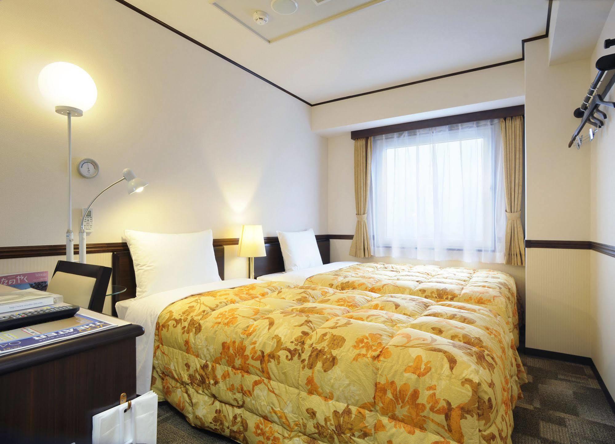 Toyoko Inn Utsunomiya Ekimae No 1 Екстер'єр фото